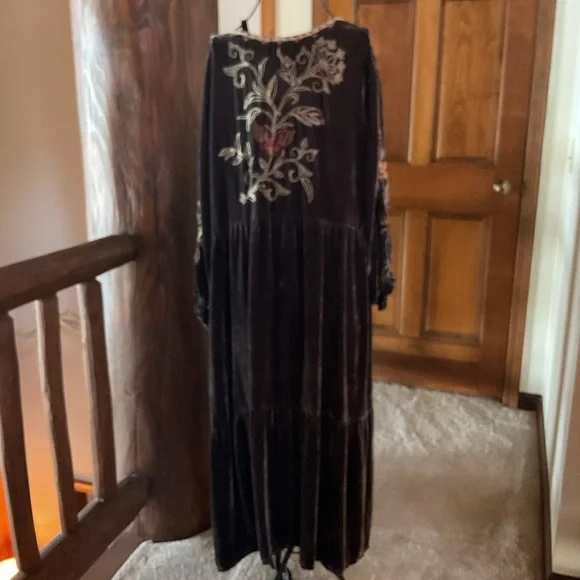 Johnny Was Brown Velvet Long Sleeve Dress with Floral Embroidery - Picture 8 of 8